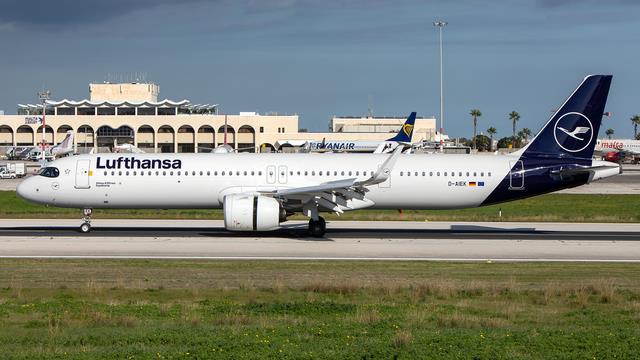 D-AIEK:Airbus A321:Lufthansa